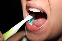 How to clean your teeth - Step-by-Step Guide