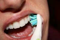 How To Clean Your Teeth - 9 Step-By-Step Guide