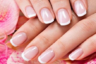 nails