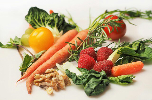 Nutrients and Foods Essential for Your Dental Health