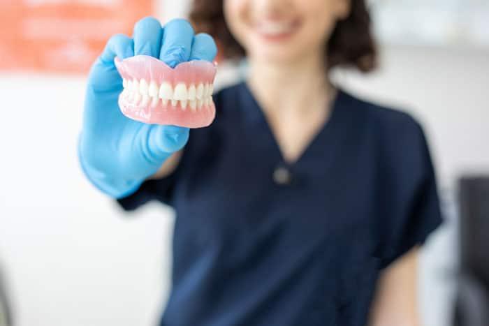 How Can You Benefit From Wearing Dentures?