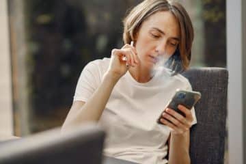 Four Reasons You Ought to Consider Switching to Disposable Vapes