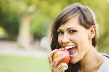 8 Foods and Drinks for White Teeth