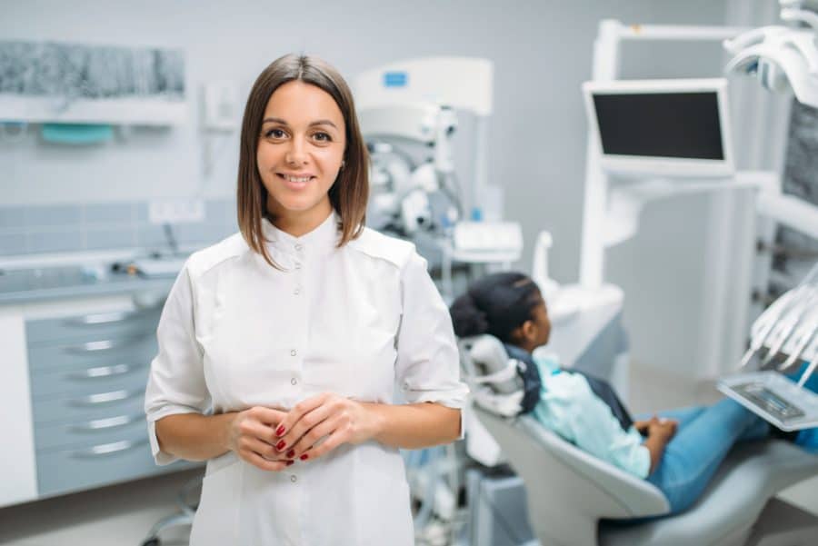 A Comprehensive Guide to Choosing a Dentist in Plantation