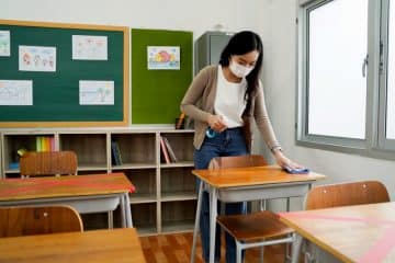 4 Ways Teachers and Faculty Can Keep Their Students Safe During COVID