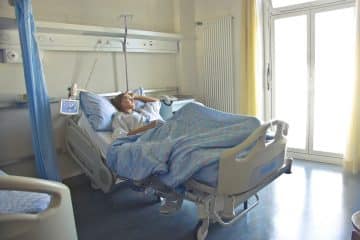 5 Ways to Easily Choose a Bariatric Bed