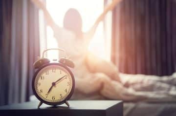 How to Wake Up Early and Have a Solid Morning Routine