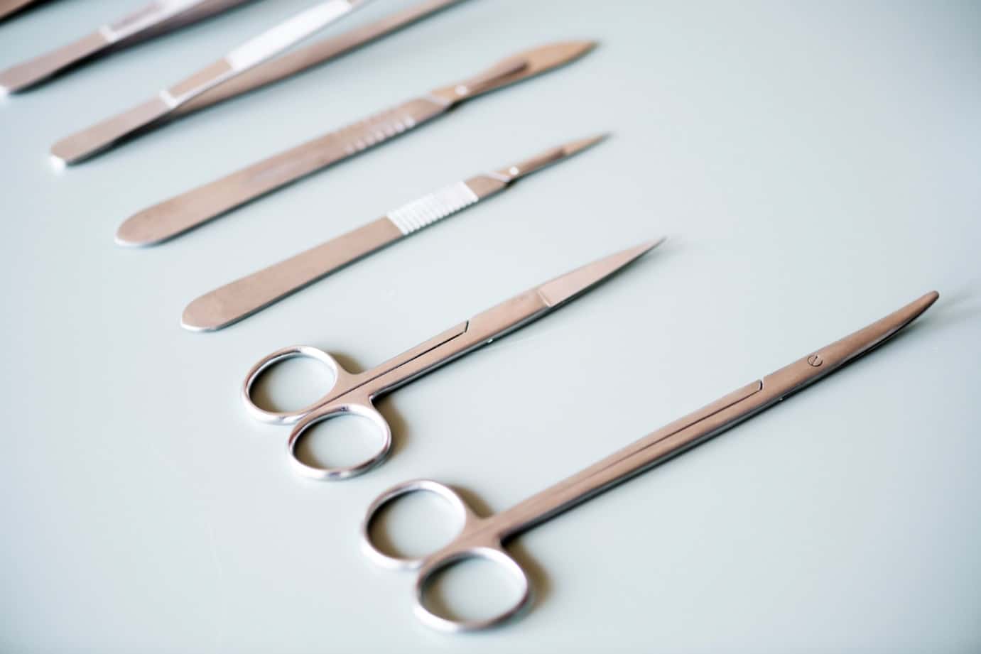 Top 10 Factors To Consider While Buying Surgical Instruments