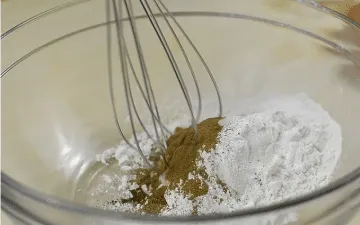 making Mississippi Mud Cakes - Healthsoothe