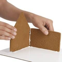 making mini gingerbread houses: constructing mini gingerbread houses - Healthsoothe