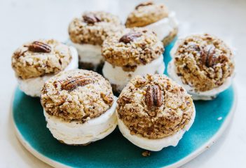 Step-By-Step Recipe For Making Epic Butter Pecan Ice Cream Sandwiches - Healthsoothe