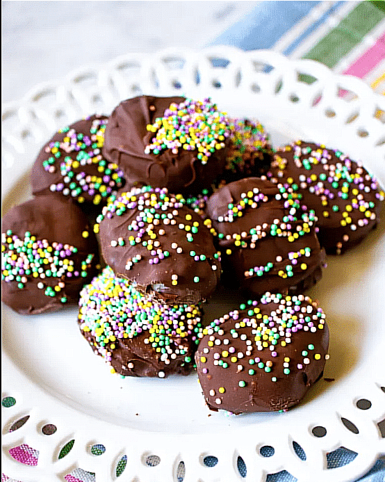 Easter coconut cream eggs - Healthsoothe