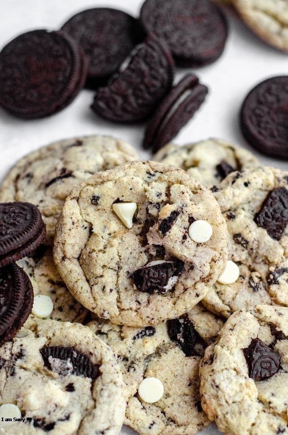 Oreo Brownies Recipe | A Match Made in Dessert Heaven (with Top Chef Tips and Insights) How to make oreo brownies - Healthsoothe