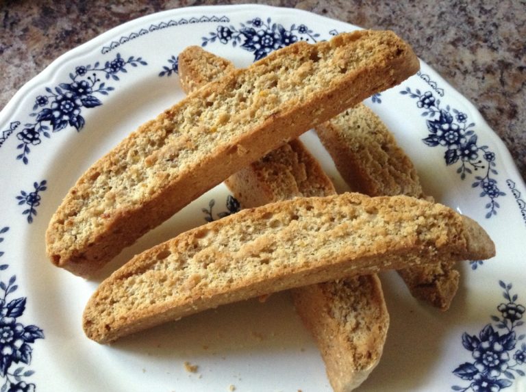 Cinnamon Vanilla Biscotti Recipe | Learn How to Make Creative Variations of Cinnamon Vanilla Biscotti with a Twist (with Expert Tips, Pics, and Videos) Cinnamon Vanilla Biscotti - Healthsoothe