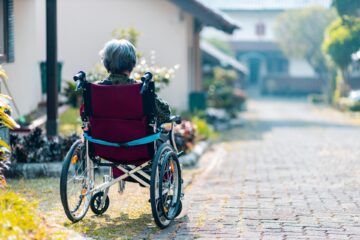 Transitioning From Walker to Wheelchair - How to Help Your Seniors with Limited Mobility?