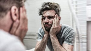 mirror meth addict en US